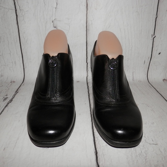 Clarks Bendables 80464 8M Black Leather Heel Booty - Picture 2 of 8